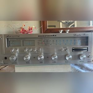 Vintage Marantz 2238B (1970s) Stereophonic Receiver